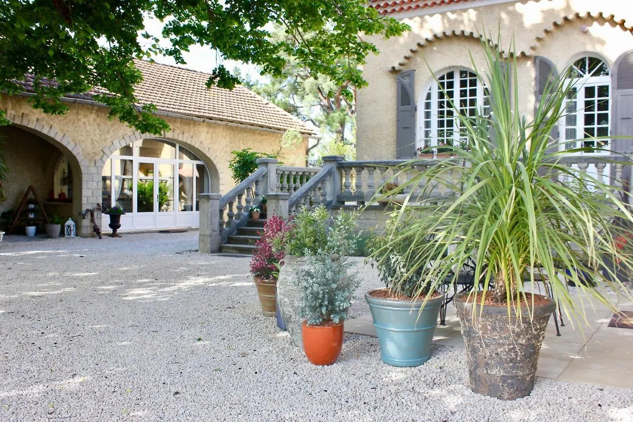 Le Clos Vitis Violes 0*,
