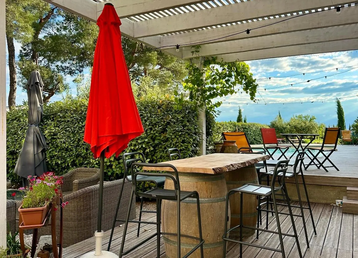 Le Clos Vitis Violes Bed & Breakfast