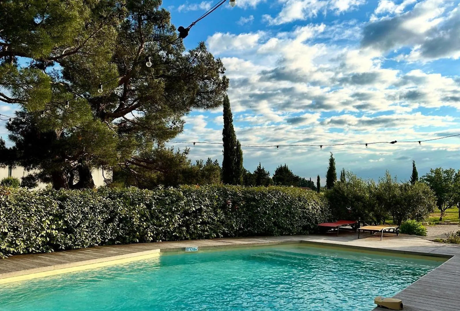 Le Clos Vitis Violès Bed & Breakfast